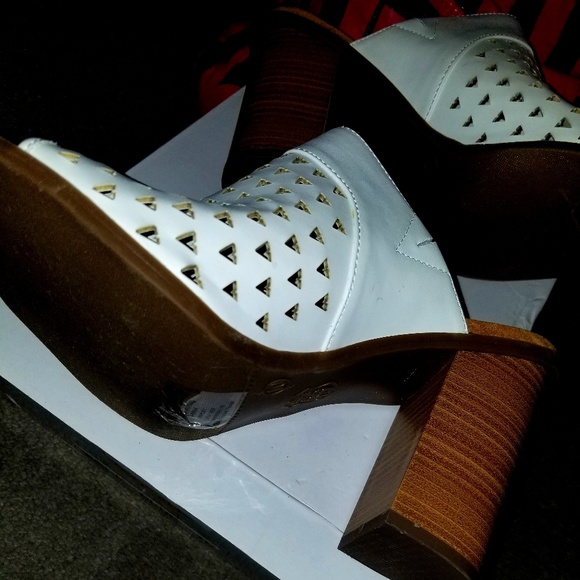 Mules - Picture 5 of 5